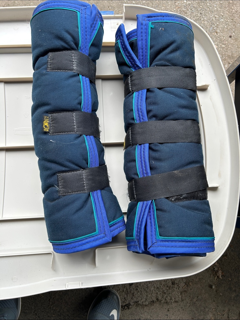 Big D shipping boots